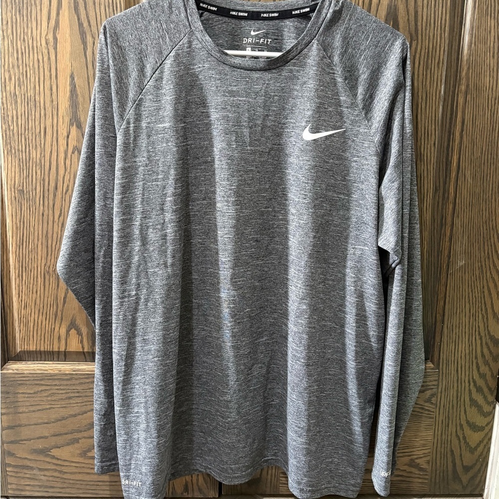 Nike Men's Heather Gray Long Sleeve Swim Tee